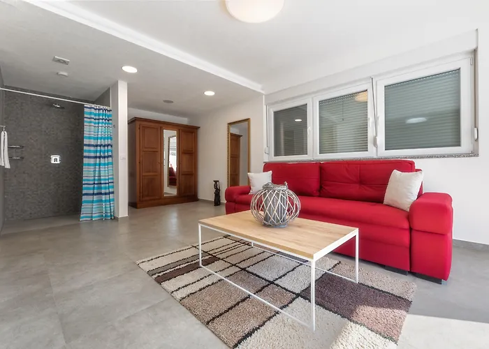 Aparthotel Plat