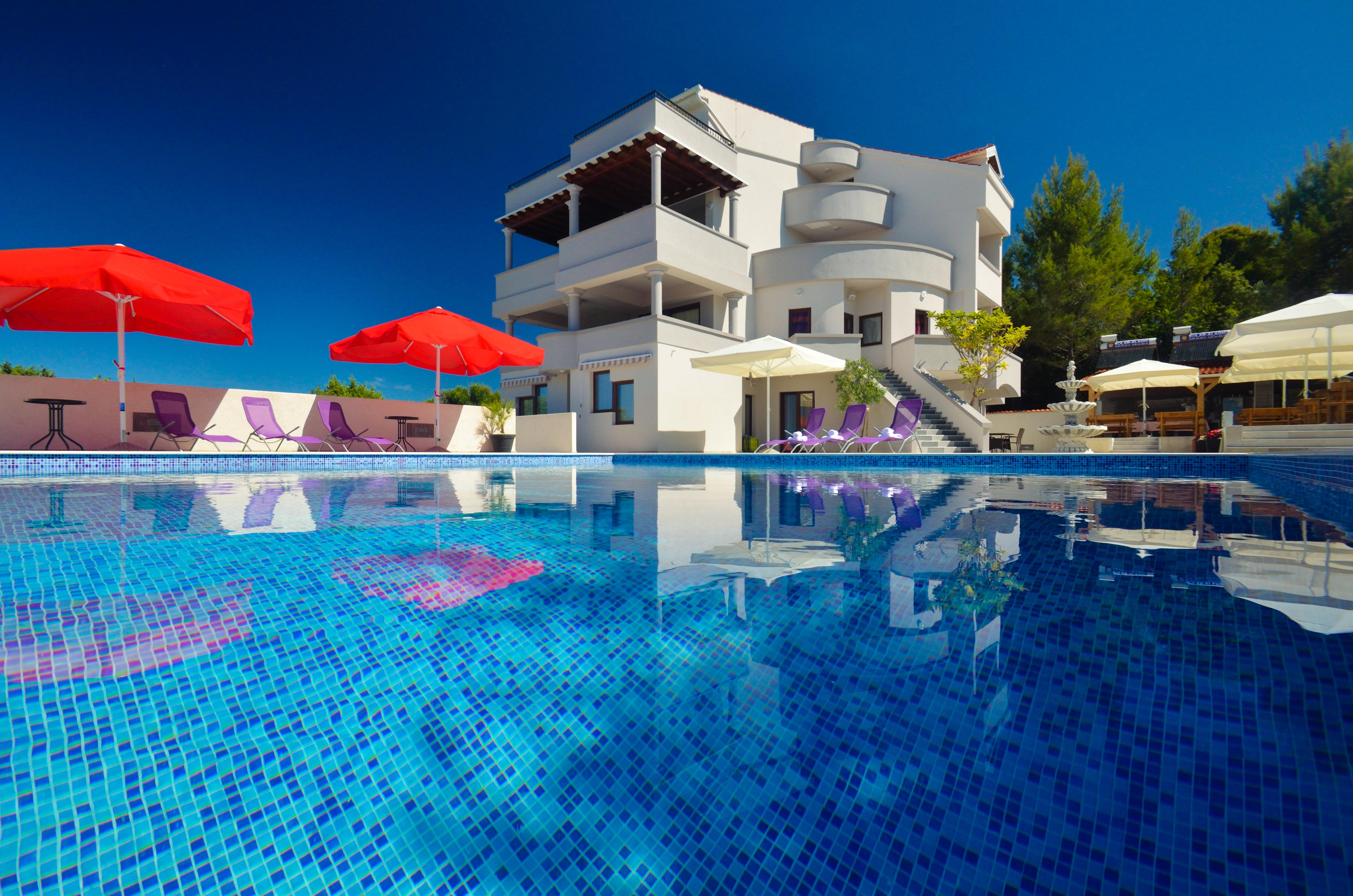 Aparthotel Plat
