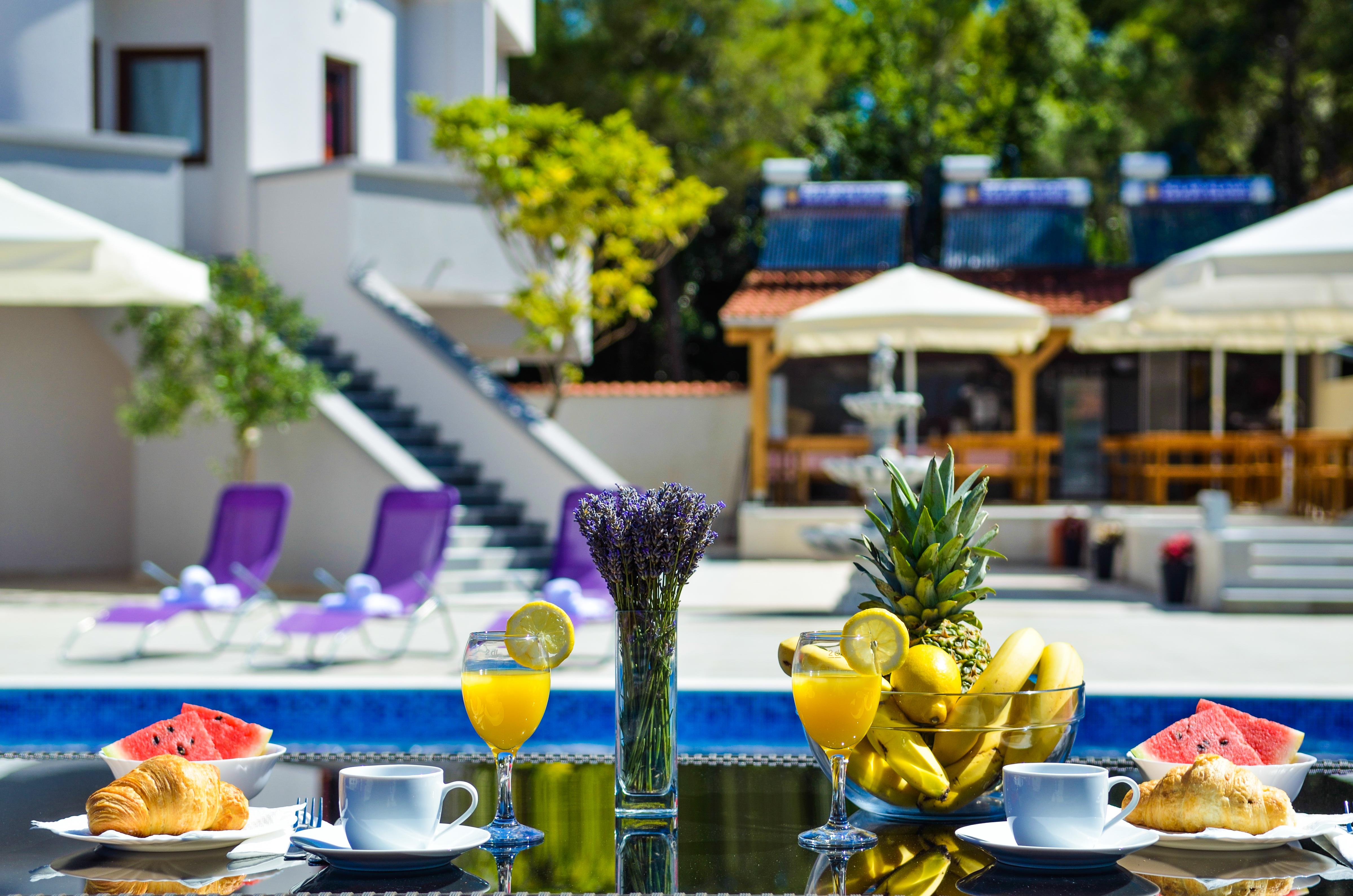 Aparthotel Plat 4*