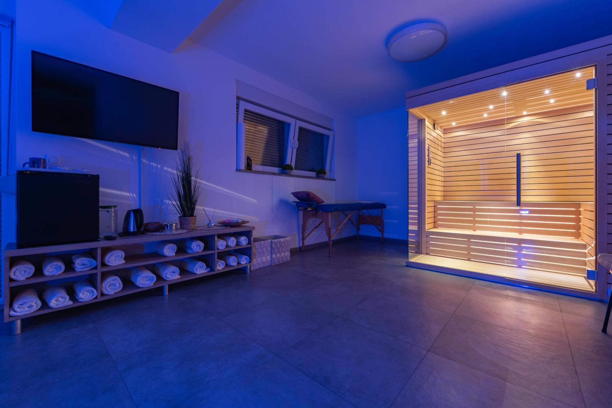 Plat Aparthotel